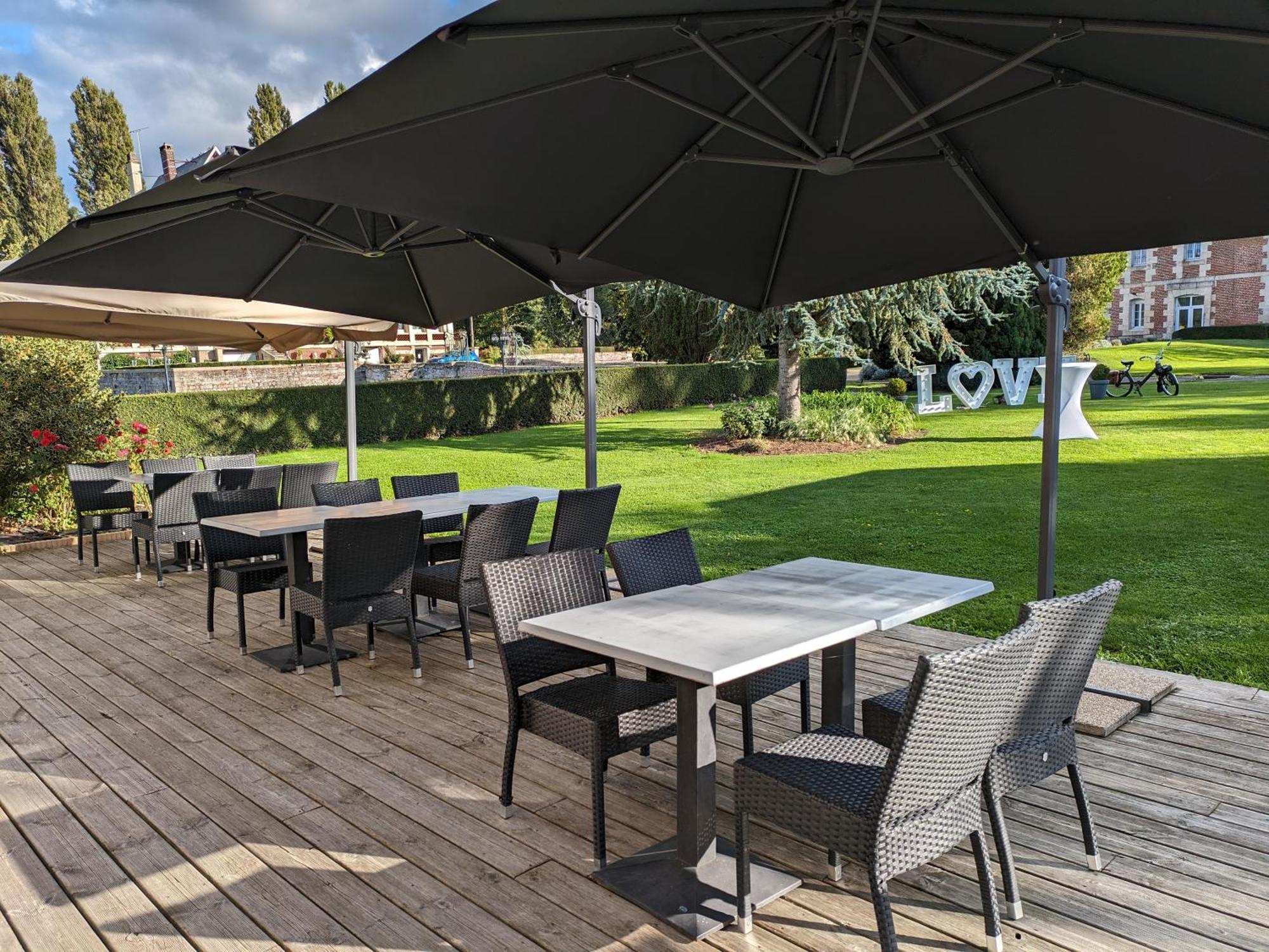 Chateau De Couette-café 3*