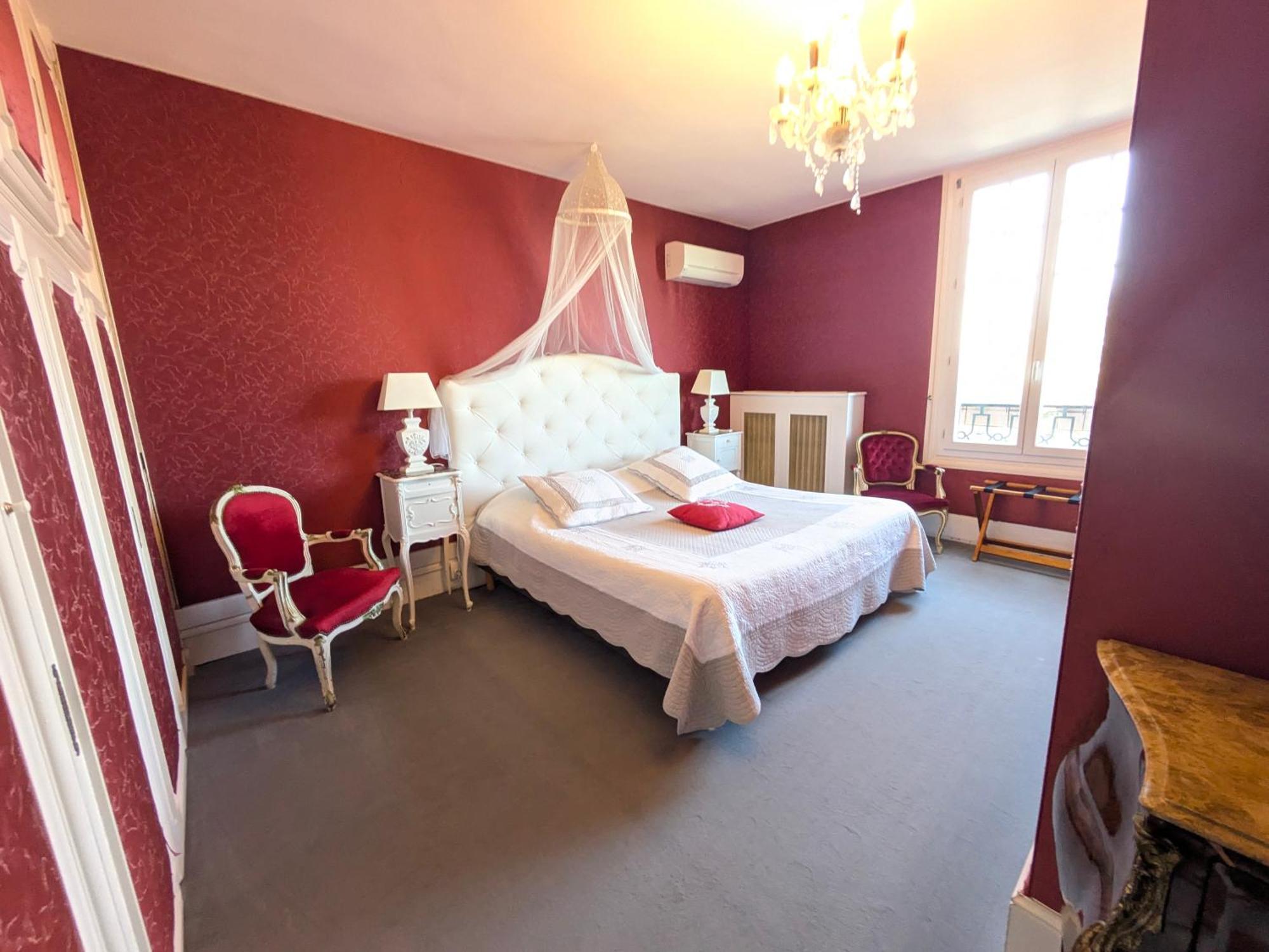 Couette-café Chateau De 3*