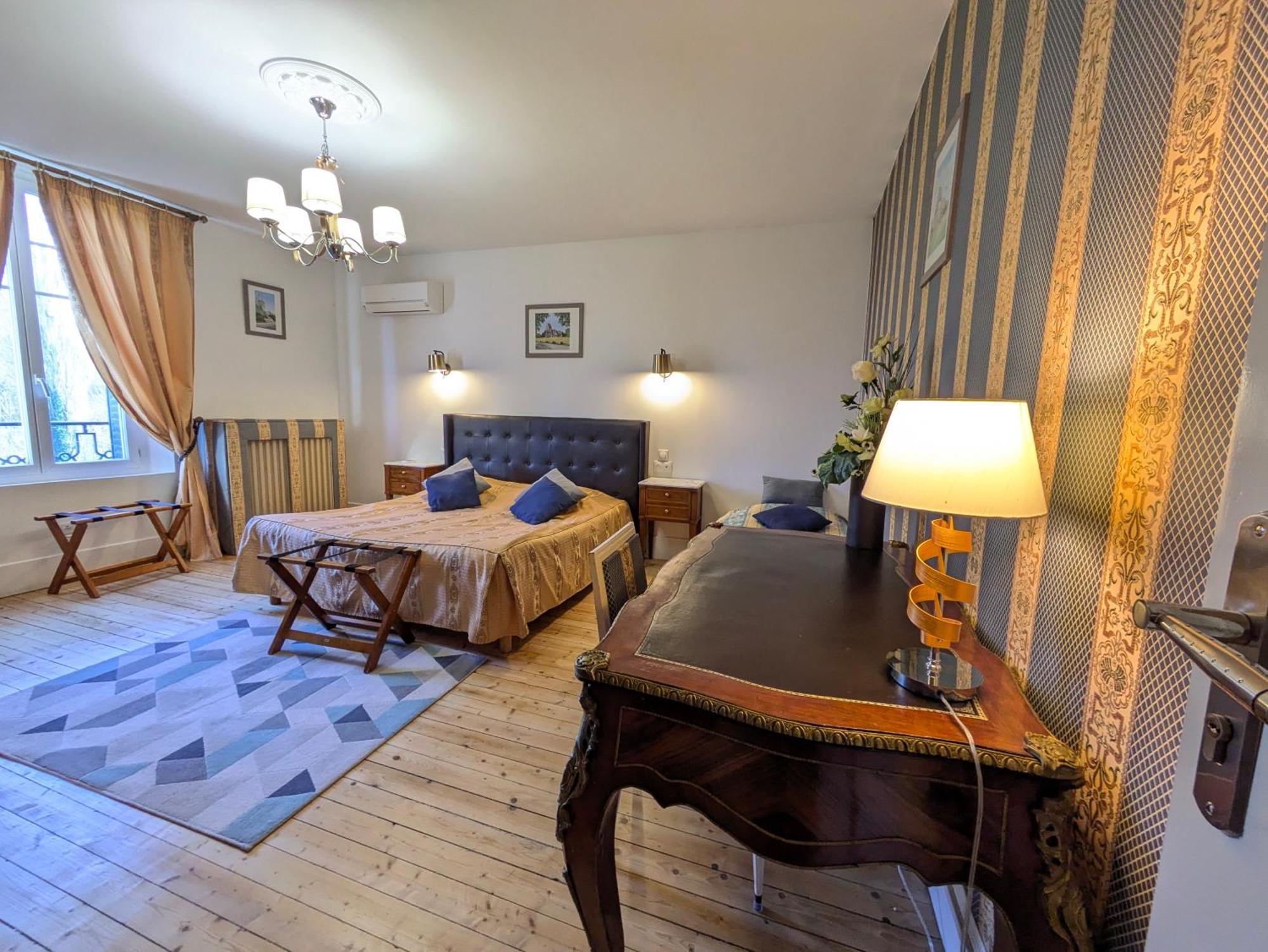 Bed & Breakfast Chateau De 3*