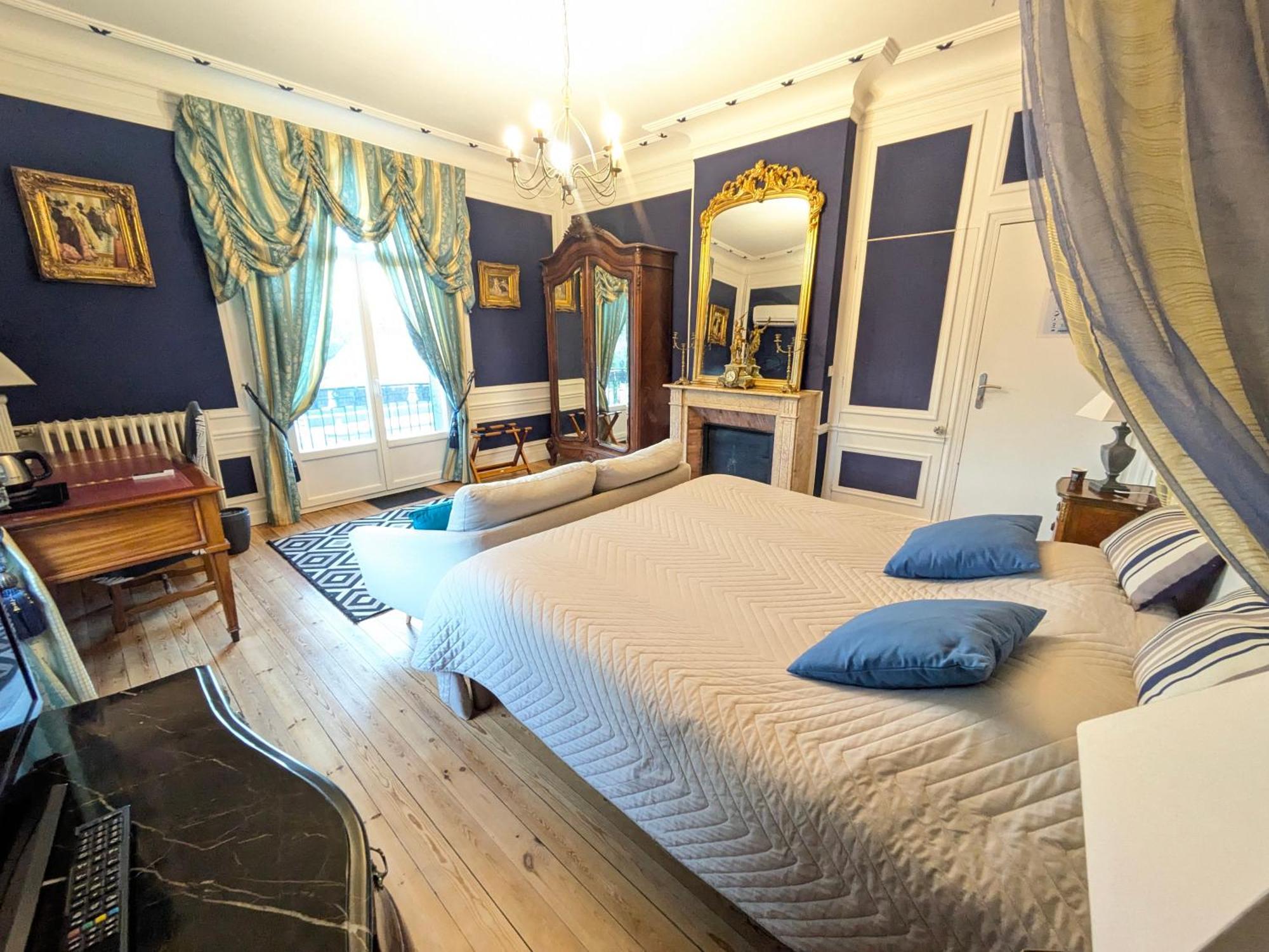 Couette-café Chateau De Quesmy