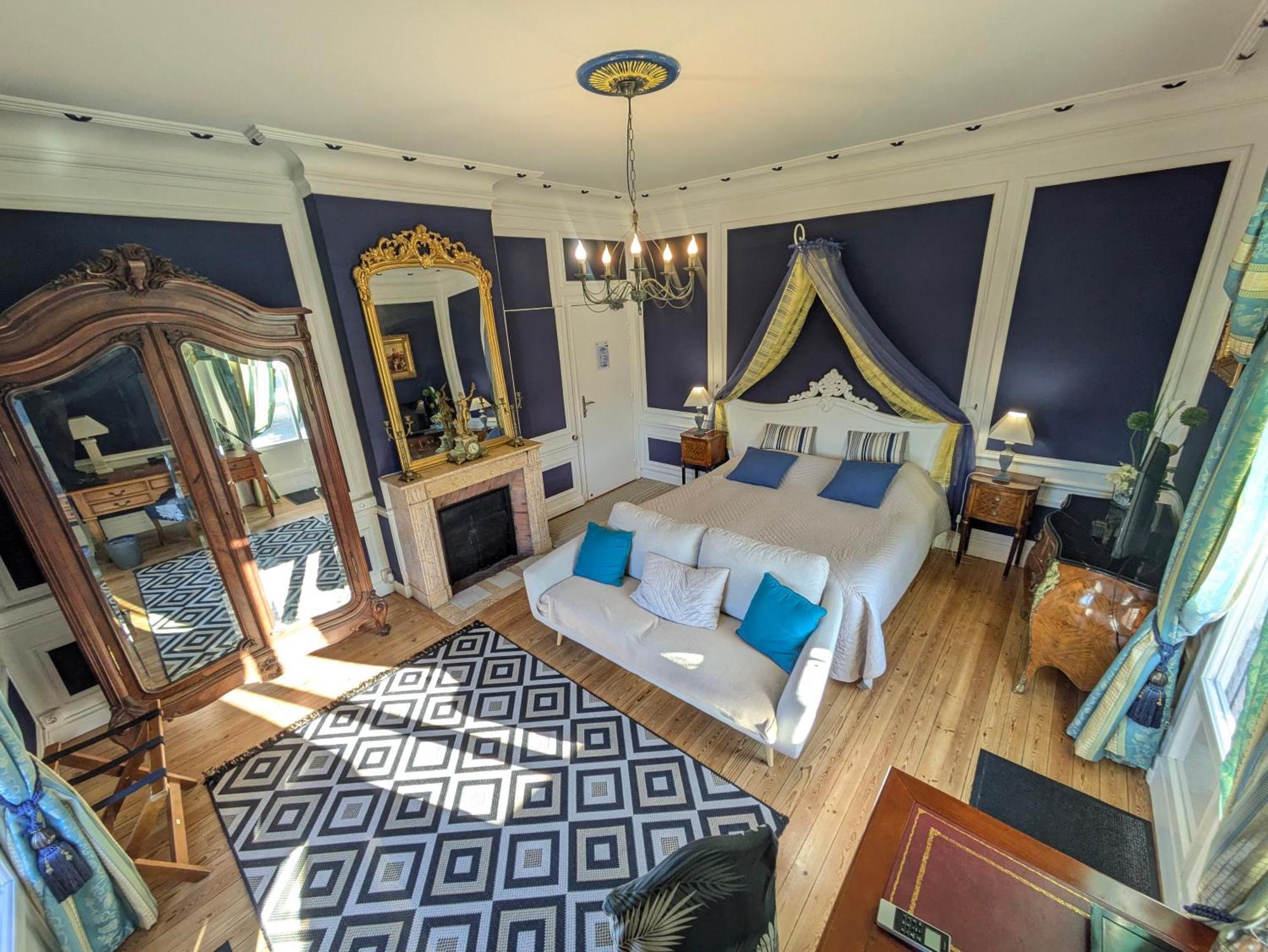 Couette-café Chateau De Quesmy