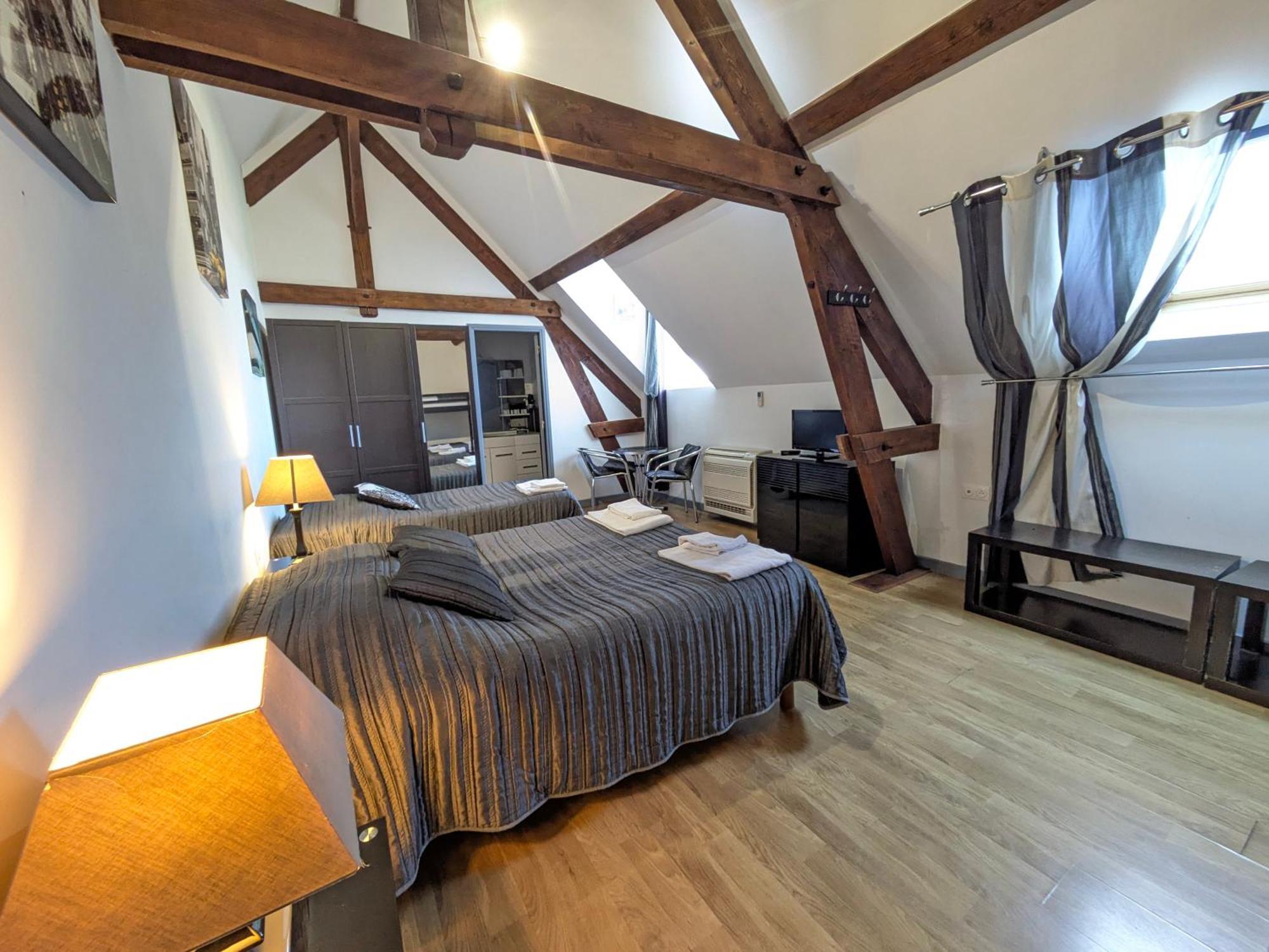 Chateau De Quesmy